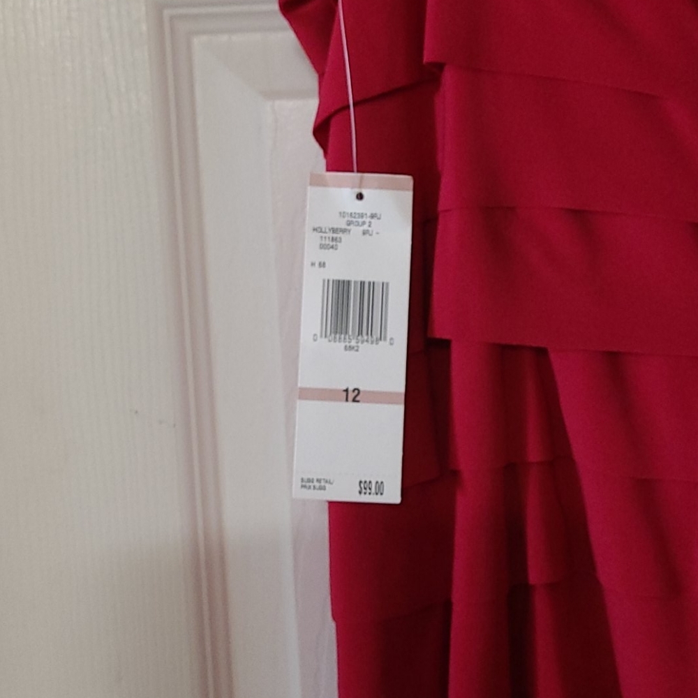 Dress - Picture 4 of 5